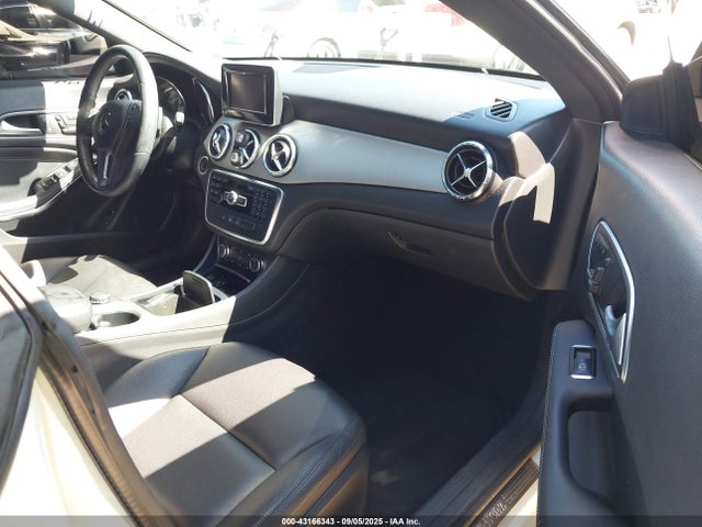 Mercedes-Benz 2014 2014 WDDSJ4EB7EN067511 Image 5
