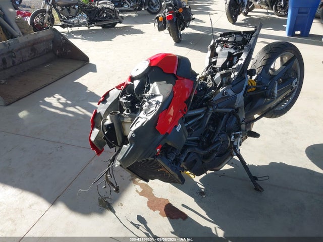 Ducati 2018 2018 ZDMAAEDT7JB027337 Image 2