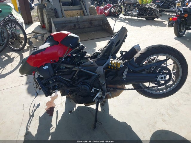 Ducati 2018 2018 ZDMAAEDT7JB027337 Image 13