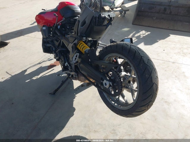Ducati 2018 2018 ZDMAAEDT7JB027337 Image 3