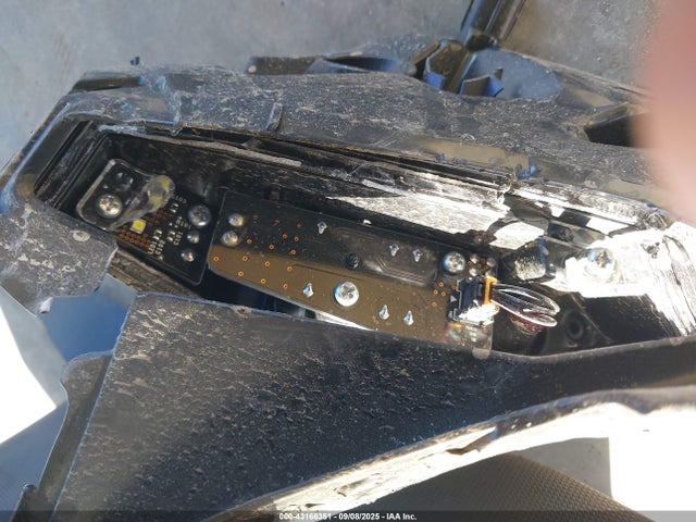 Ducati 2018 2018 ZDMAAEDT7JB027337 Image 7