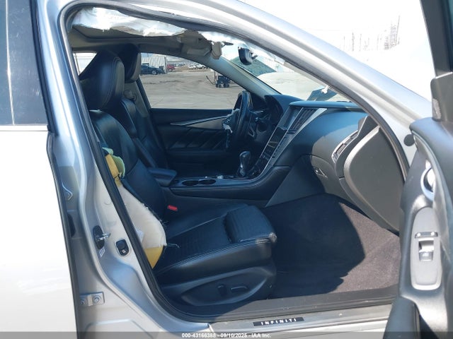 Infiniti 2015 2015 JN1BV7AP8FM343772 Image 5