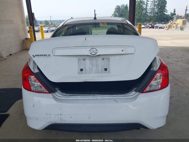 Nissan Versa 2016 3N1CN7AP2GL825539 Image 16