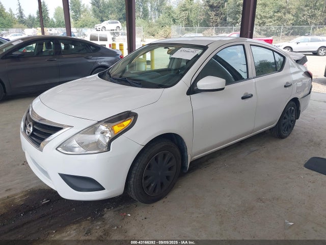Nissan Versa 2016 3N1CN7AP2GL825539 Image 2