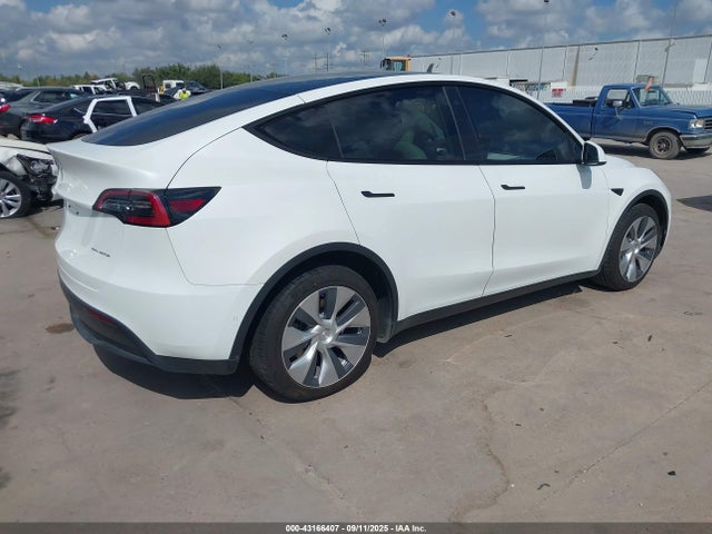2022 TESLA MODEL Y 7SAYGDEE3NF425220 Photo 3