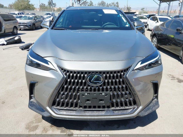2T2GKCEZXSC048711 Lexus a25a-fxs