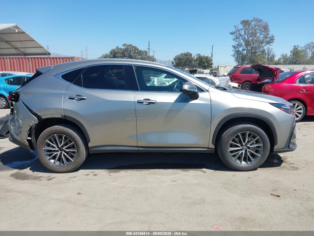 2T2GKCEZXSC048711 Lexus a25a-fxs