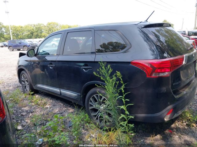 2016 MITSUBISHI OUTLANDER JA4AD3A33GZ014591 Photo 2
