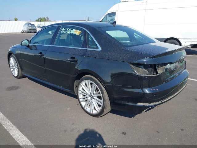 2017 AUDI A4 WAUFNAF47HN044004 Photo 2