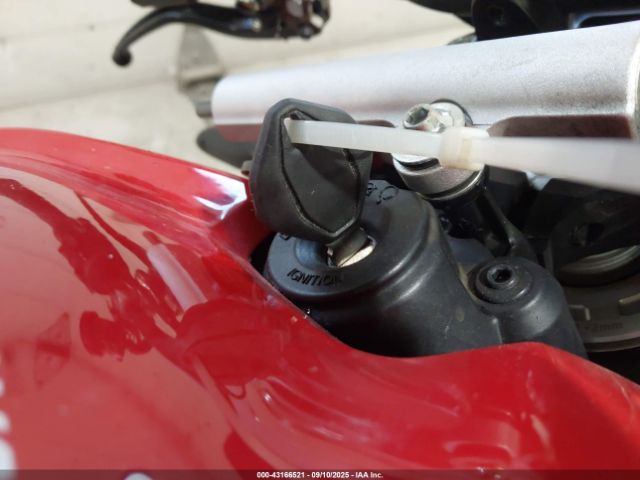 2022 DUCATI STREETFIGHTER ZDMFAKNW5NB007302 Photo 10