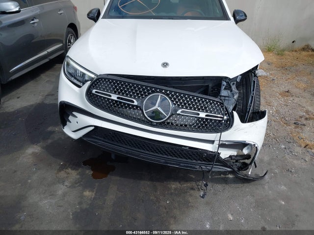 W1NKM4HB8SF340421 Mercedes-Benz m254
