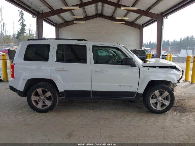 Jeep 2017 2017 1C4NJRFB5HD135799 Image 14
