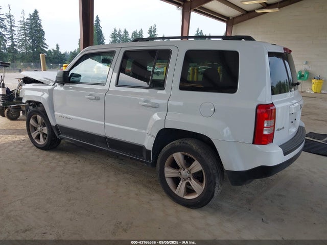 Jeep 2017 2017 1C4NJRFB5HD135799 Image 3