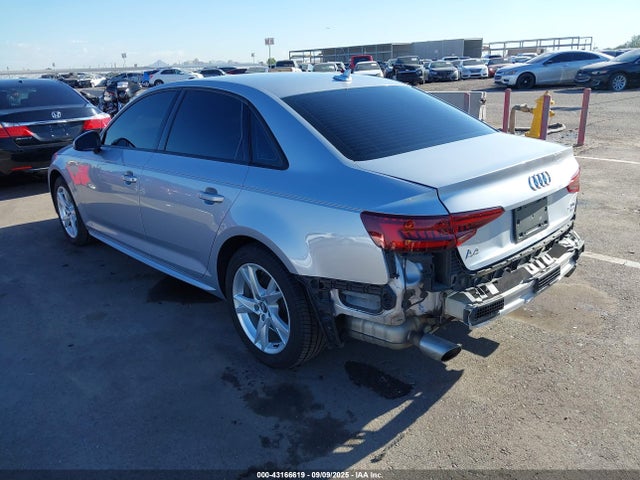 Audi A4 2018 WAUKMAF43JA029014 Image 3