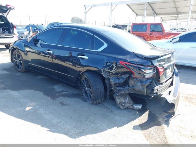 1N4AL3AP8HC186055 Nissan Altima