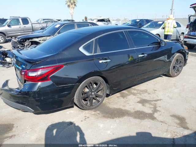 1N4AL3AP8HC186055 Nissan Altima