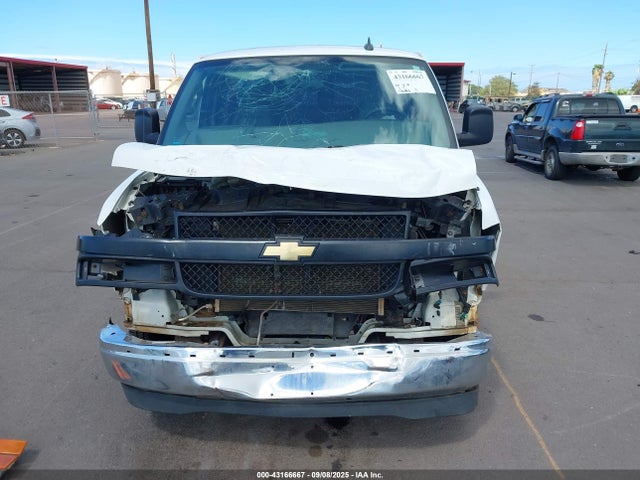 1GCWGBFG4J1174901 Chevrolet Express 2500 Work Van