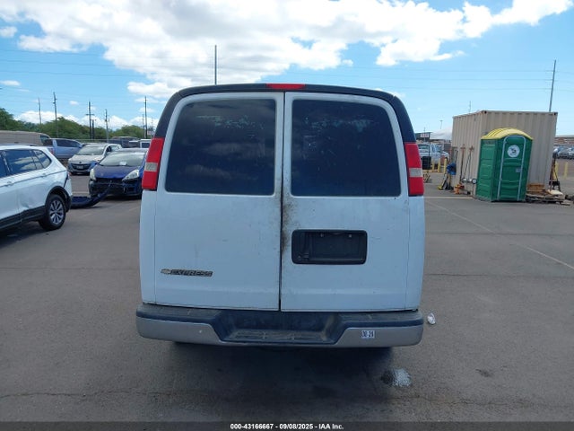 1GCWGBFG4J1174901 Chevrolet Express 2500 Work Van