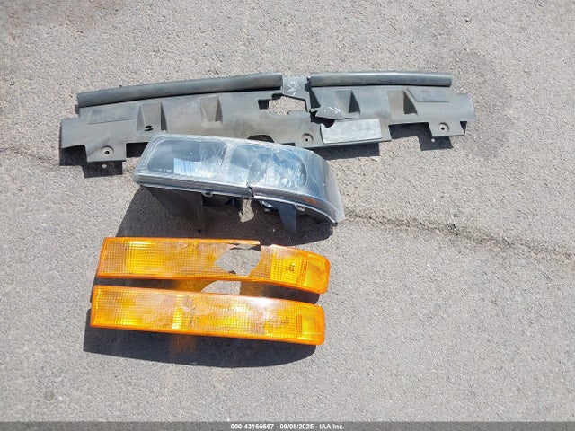 1GCWGBFG4J1174901 Chevrolet Express 2500 Work Van