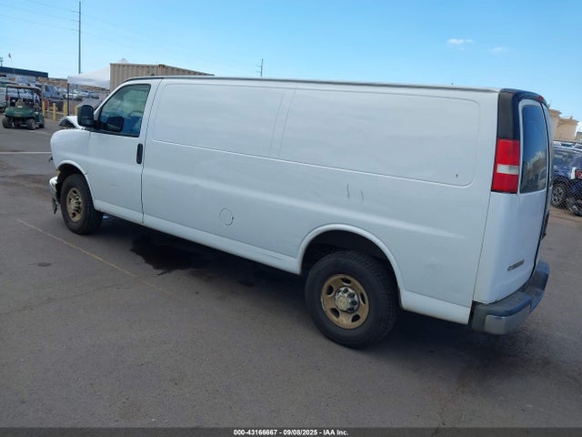 1GCWGBFG4J1174901 Chevrolet Express 2500 Work Van