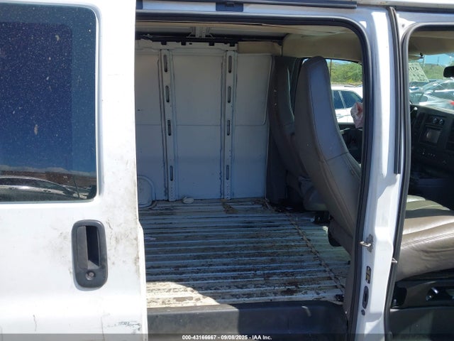 1GCWGBFG4J1174901 Chevrolet Express 2500 Work Van