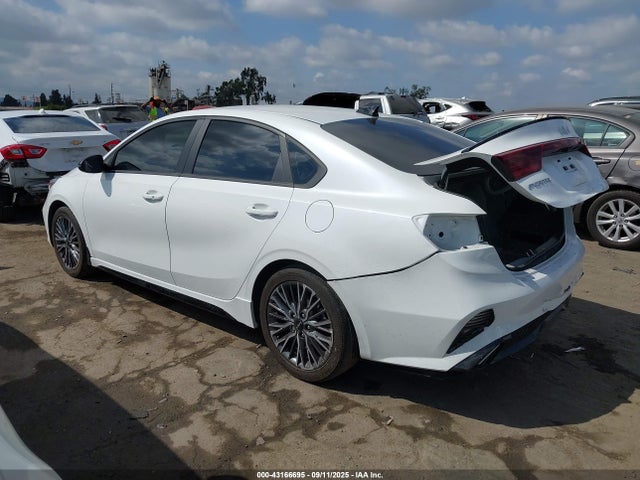 3KPF54AD1RE750581 KIA Forte Gt-line