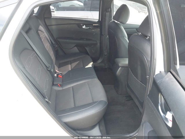 3KPF54AD1RE750581 KIA Forte Gt-line