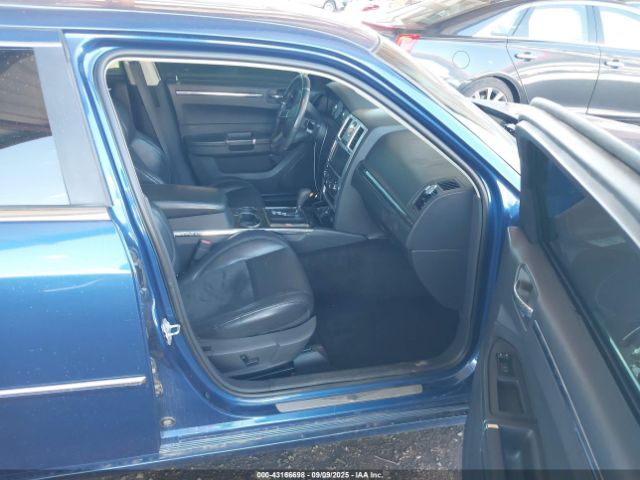 2010 CHRYSLER 300C 2C3CA7CW0AH133748 Photo 4