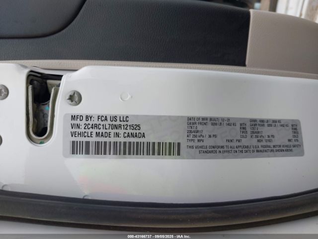 2022 CHRYSLER PACIFICA HYBRID 2C4RC1L70NR121525 Photo 8