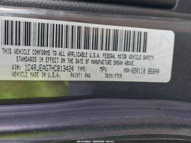 2017 JEEP GRAND CHEROKEE 1C4RJEAG7HC813424 Photo 8