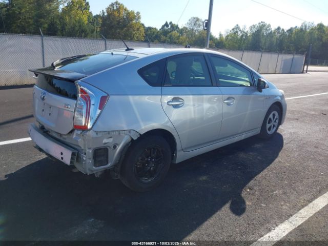 2015 TOYOTA PRIUS JTDKN3DU7F0455025 Photo 3