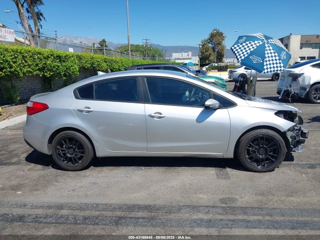 KIA dohc mpi nu 2015 KNAFK4A69F5263823 Image 14