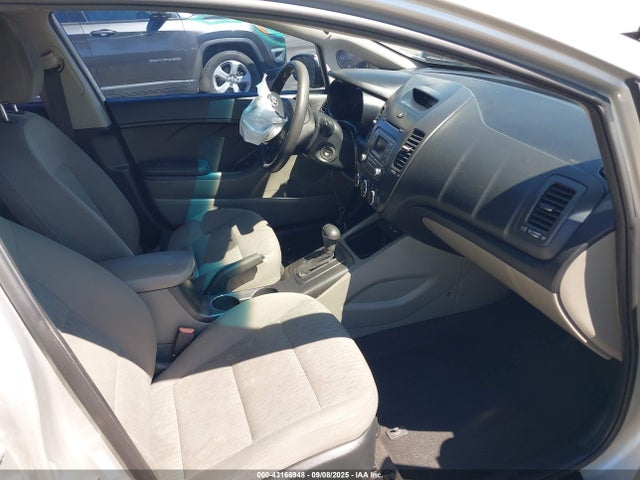 KIA dohc mpi nu 2015 KNAFK4A69F5263823 Image 5