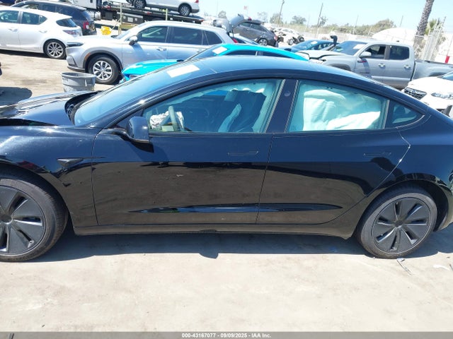5YJ3E1EA5SF912861 Tesla MODEL 3
