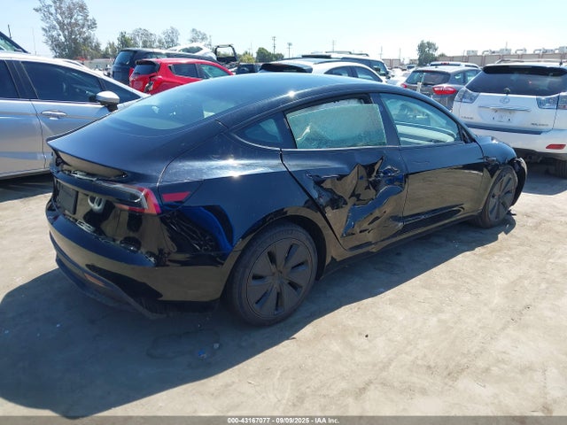 2025 TESLA MODEL 3 5YJ3E1EA5SF912861 Photo 3