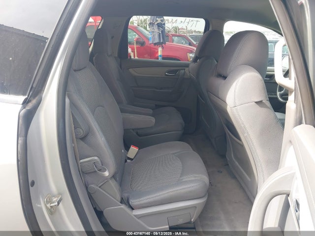 1GNKRHKD4GJ119565 Chevrolet Traverse 2lt