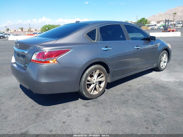 1N4AL3AP8EN230684 Nissan 2014