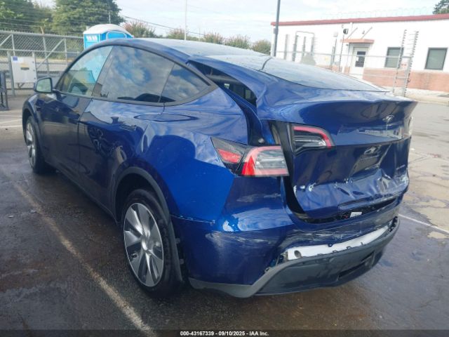 2023 TESLA MODEL Y 7SAYGDEE6PF685923 Photo 2
