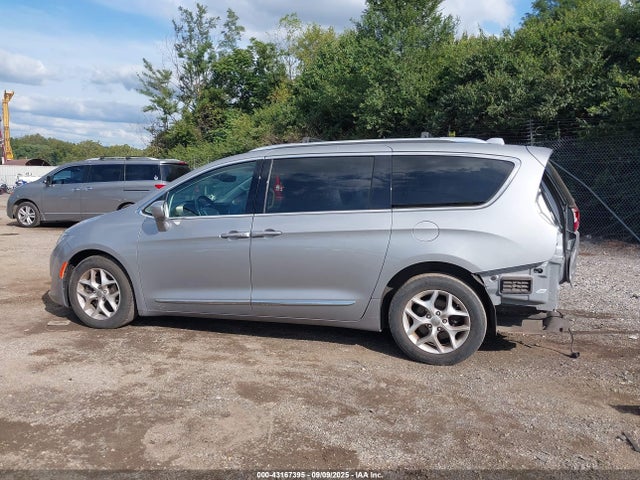 2C4RC1EG3HR531141 Chrysler Pacifica
