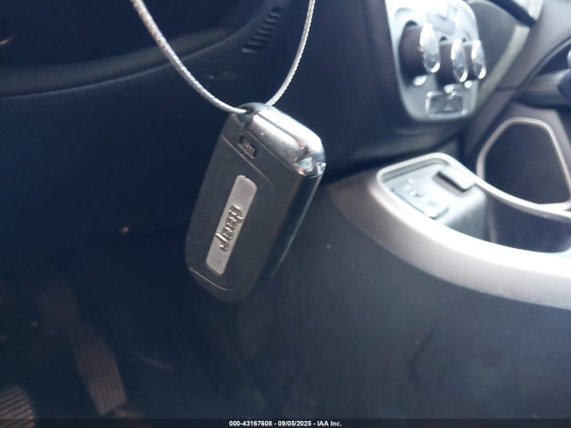 3C4NJCAB5JT488242 Jeep Compass