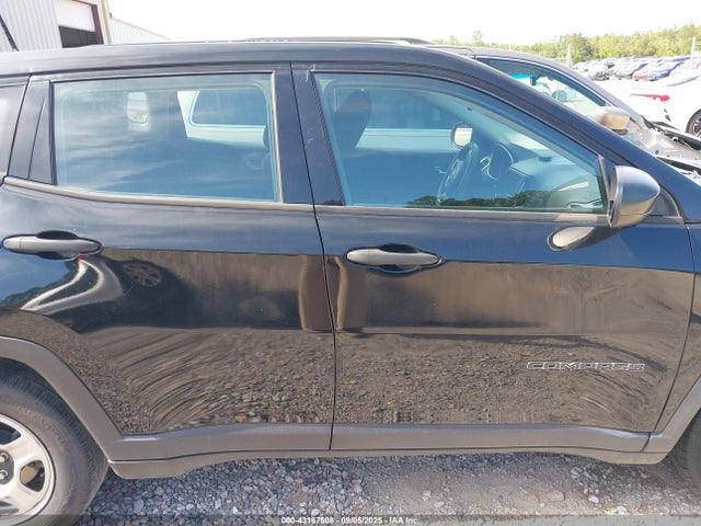 3C4NJCAB5JT488242 Jeep Compass