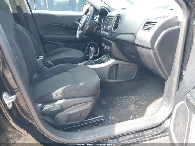 3C4NJCAB5JT488242 Jeep Compass