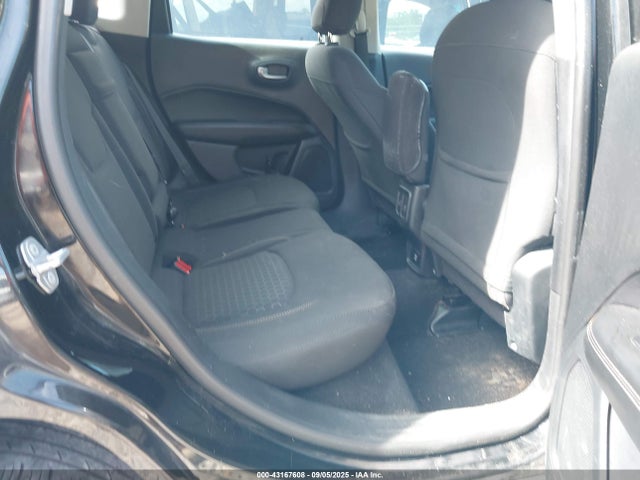 3C4NJCAB5JT488242 Jeep Compass
