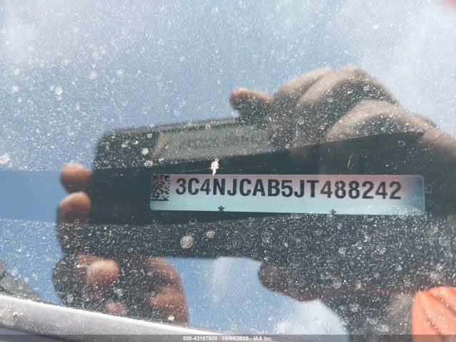 3C4NJCAB5JT488242 Jeep Compass