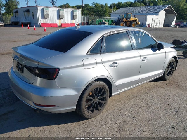 2017 AUDI A3 WAUB8GFF3H1033941 Photo 3