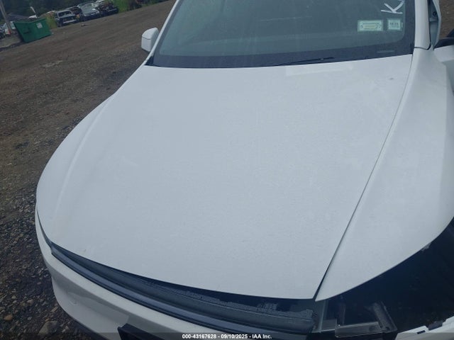 2026 TESLA MODEL Y 7SAYGDEE5TA407084 Photo 9