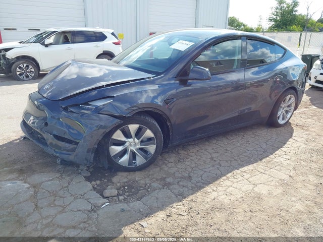 2024 TESLA MODEL Y 7SAYGDEEXRA286898 Photo 1