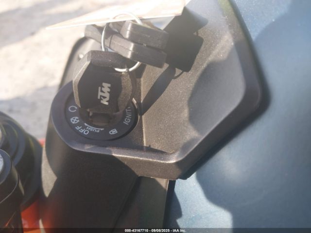 2022 KTM 890 VBKTU9406NM830741 Photo 10