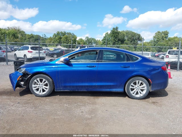 1C3CCCABXFN707659 Chrysler 2015