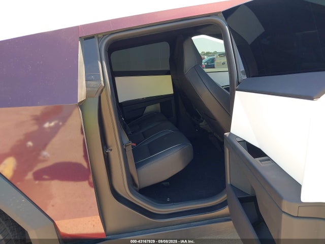 2024 TESLA CYBERTRUCK 7G2CEHEEXRA000338 Photo 7